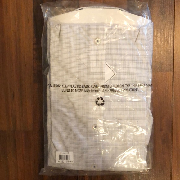 NWT Maker & Company Button Down Shirt - Picture 2 of 6